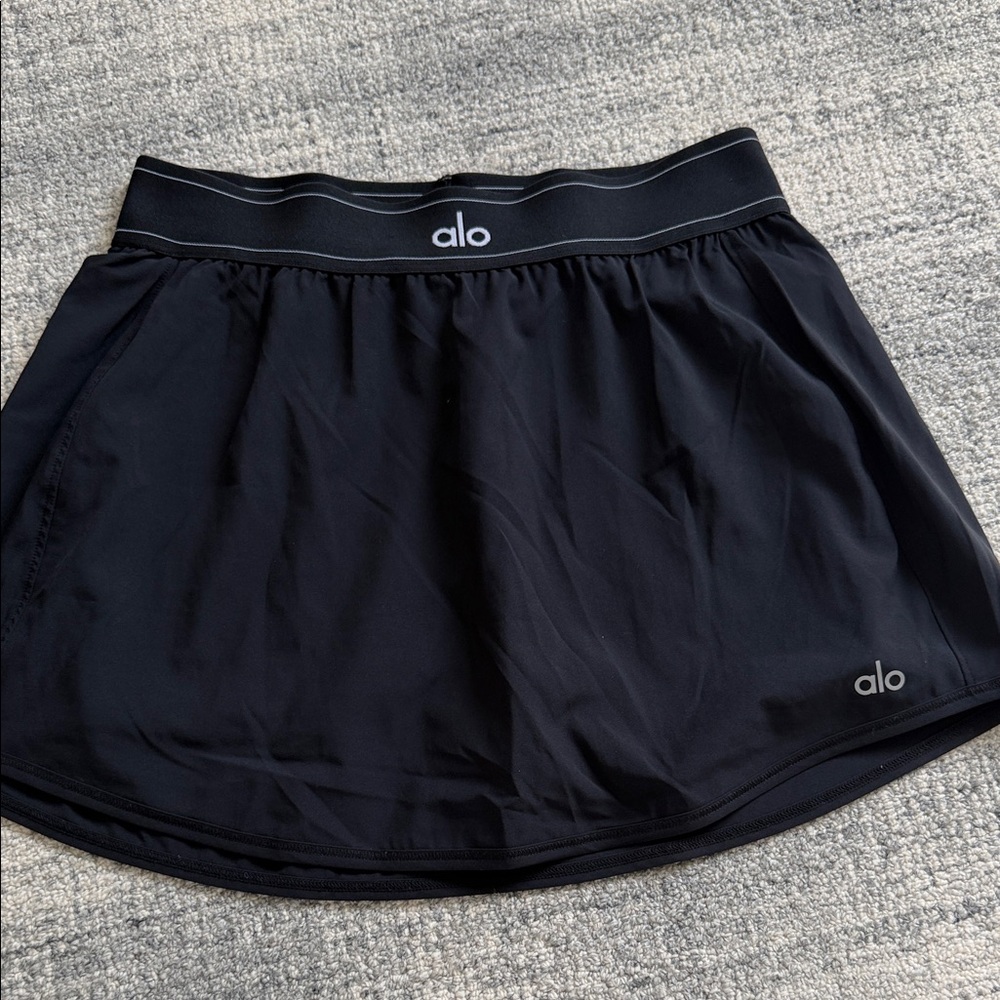 ALO Yoga Women's Black Skort
